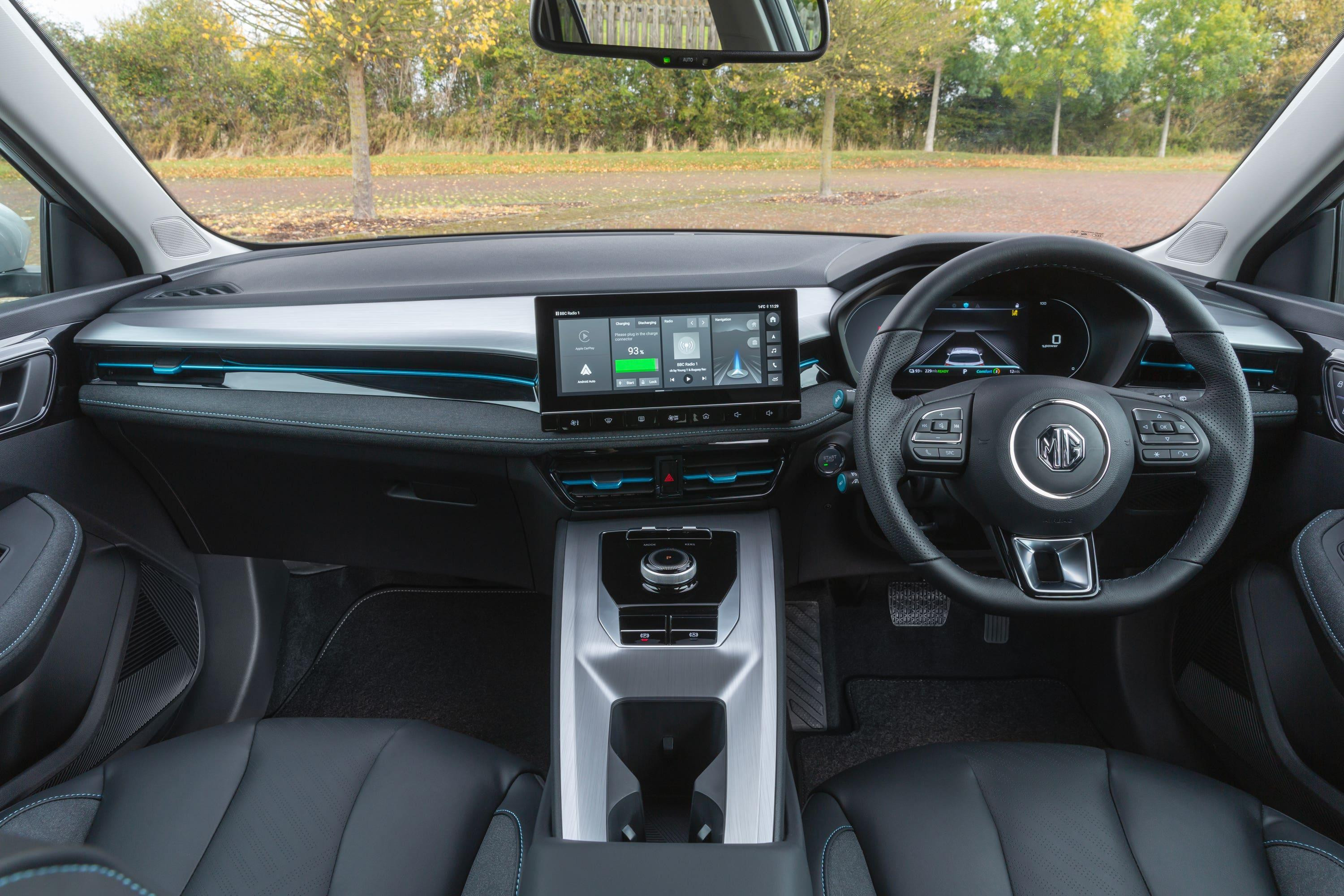 MG 5 interior view